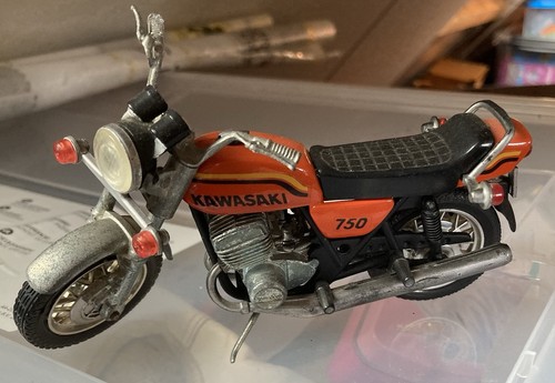 Polistil kawasaki 750 1 15 - polistil,